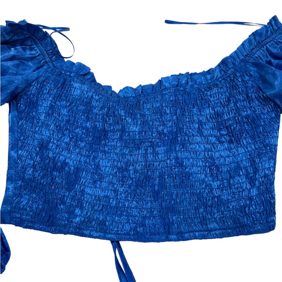 Miss Lola Blue Floral Crop - Picture 5 of 5